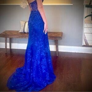 Sherri Hill prom dress worn once